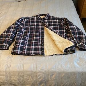 Men’s Wrangler Flannel Sherpa jacket w/pockets size 2XL in excellent con…